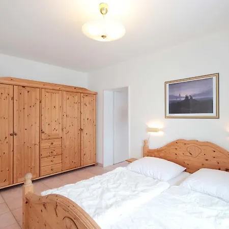 Haus Holstein By Rujana Sellin (Rugen)