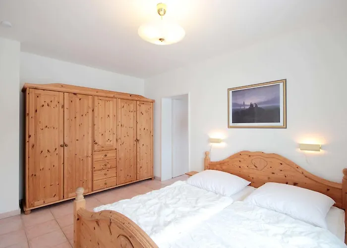 Haus Holstein By Rujana Зеллин